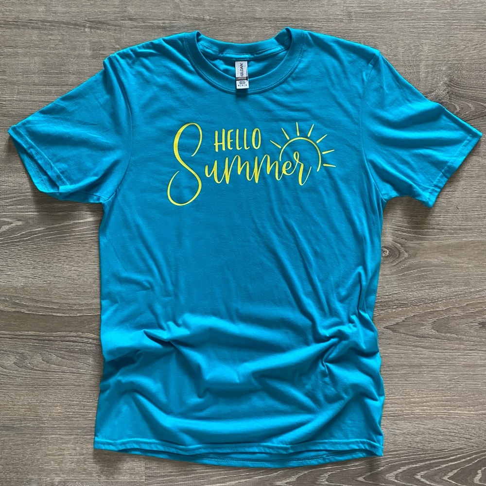 New! Hello summer ☀️ tee shirt